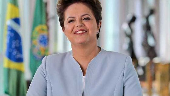 Die Präsidentint von Brasilien, Dilma Rousseff, versprach, dass Brasilien den Ausstoß von Treibhausgasen bis 2015 um 37 Prozent und bis 2030 um 43 Prozent verringern werde.  Foto: Senado Federal, CC BY 2.0
