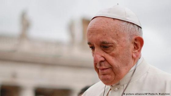 Papst Franziskus bei der Generalaudienz auf dem Petersplatz am 11. April 2018. Foto: picture-alliance/AP Photo/A. Medichini 