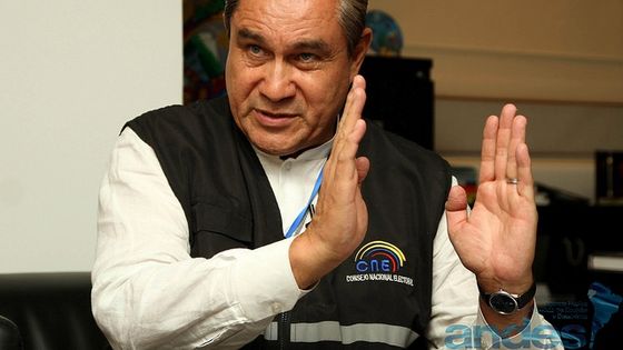 Domingo Paredes, Präsident des ecuadorianischen nationalen Wahlrats CNE, will die Unterschriftensammlung aufgrund eines Formfehlers nicht anerkennen. Foto: Flickr/AgenciaAndes, CC BY-NC-SA 2.0.