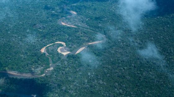 Brasilianische Behörden gehen gegen ein Unternehmen in der Amazoasregion vor. Foto: Adveniat/Jürgen Escher