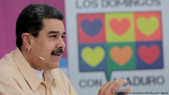Der Präsident in seiner eigenen Fernsehsendung "Domingos con Maduro" (Sonntag mit Maduro). Foto: picture-alliance/dpa/Prensa Miraflores/F. Batista