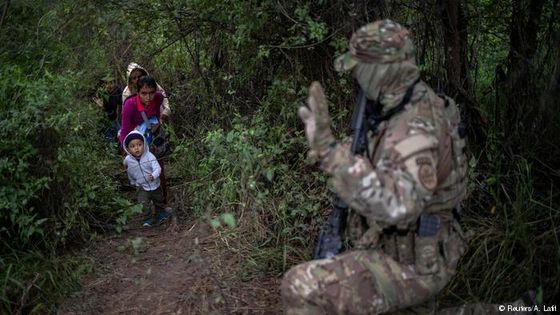 Spezialagenten des US-Grenzschutzes sind bereits an der Grenze zu Mexiko im Einsatz (Foto: Reuters/A. Latif)