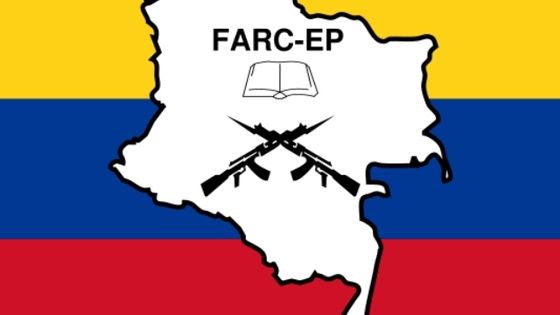 Die Flagge der kolumbianischen Guerilla-Organisation "Fuerzas Armadas Revolucionarias de Colombia - Ejército del Pueblo", kurz: FARC-EP (Revolutionäre Streitkräfte Kolumbiens Volksarmee). Foto: Global Panorama, CC BY-SA 2.0