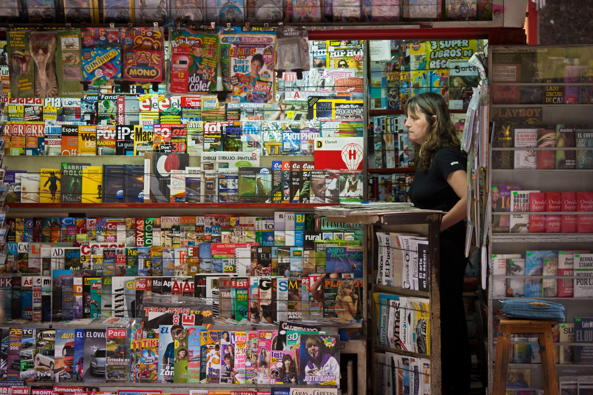 Lateinamerika Buenos Aires Argentinien Kiosk Zeitungen 