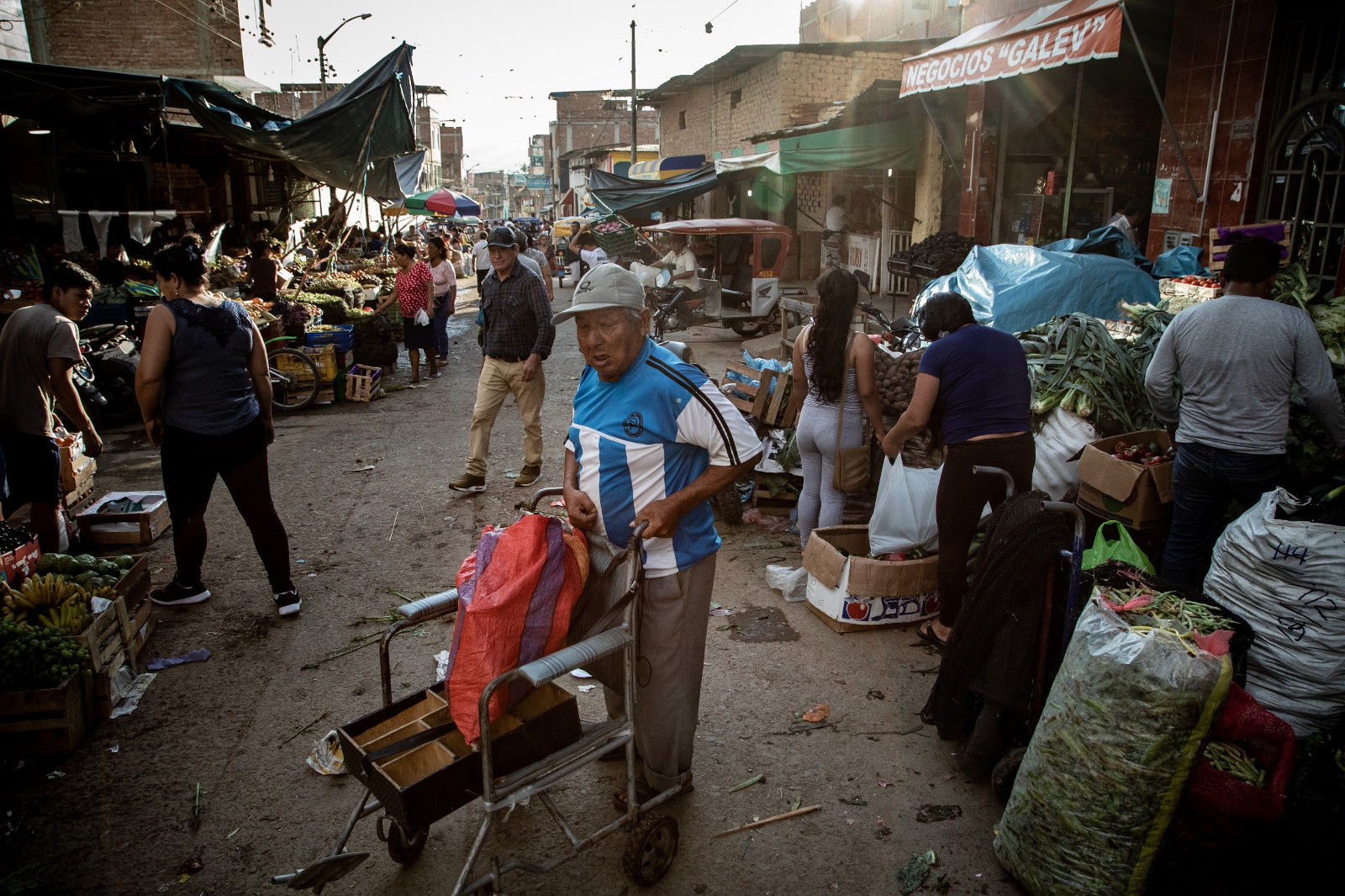 Markt, Jaén, Peru, Straßenverkäufer,