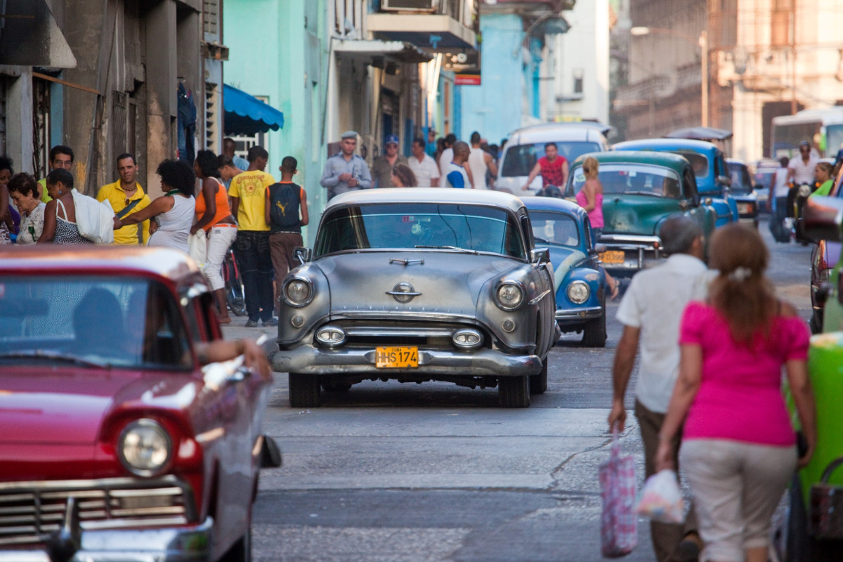 Straßenszene in Kubas Hauptstadt Havanna. Foto (Archivbild 2012): Adveniat/Martin Steffen.