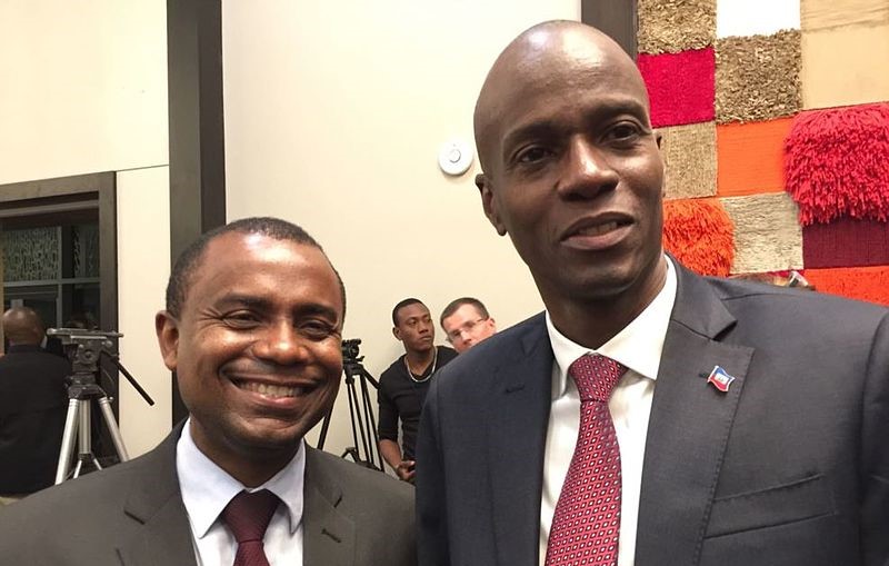 Jovenel Moise (rechts) bei seiner Amtseinführung als Präsident von Haiti am 7. Februar 2017. Foto: Wikimedia, CCO1.0