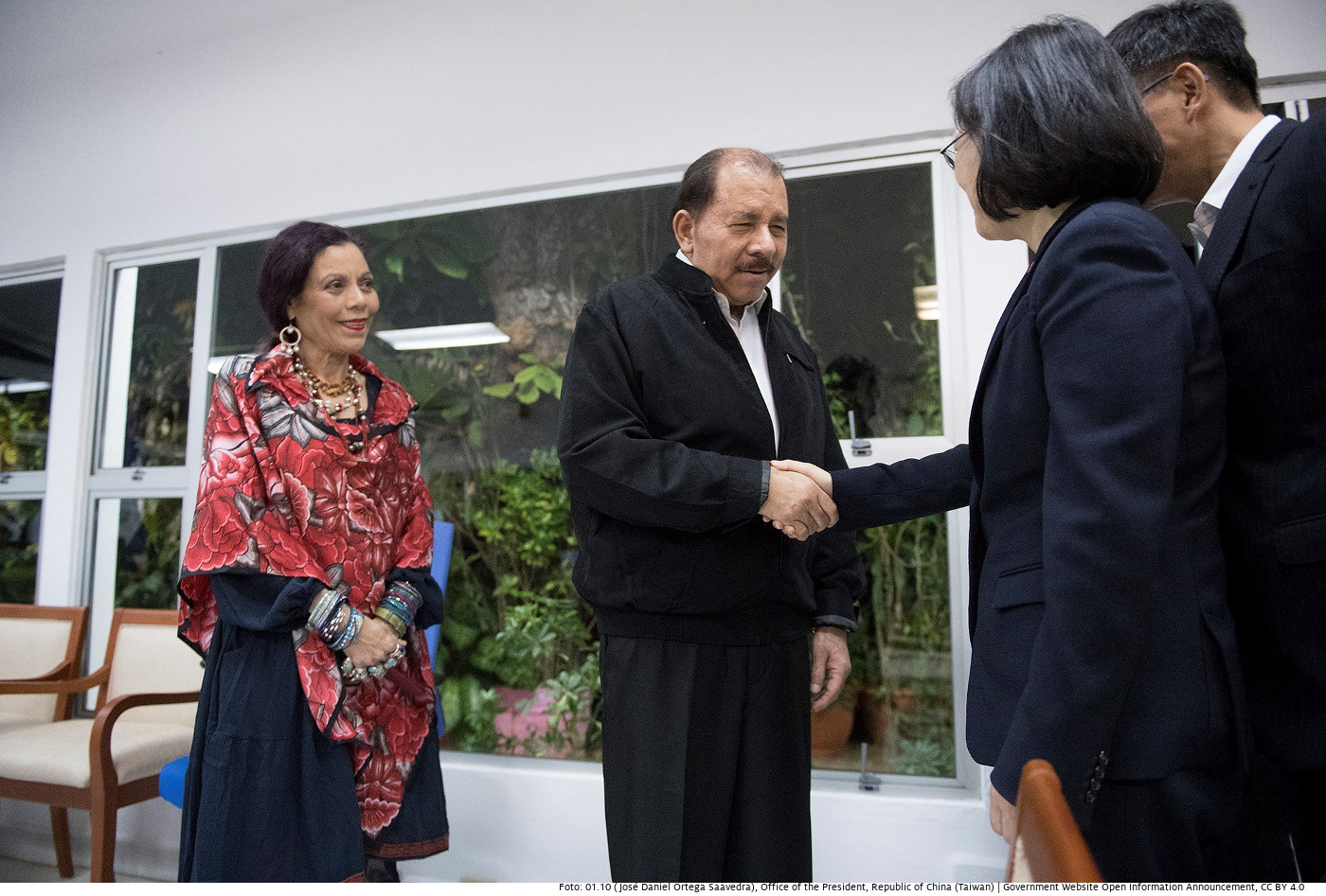 Die taiwanesische Präsidentin Tsai (rechts) 2017 wird bei einem Staatsbesuch in Nicaragua von Präsident Daniel Ortega und seiner Frau und Vizepräsidentin Rosario Murillo empfangen. Foto (Symbolbild)
