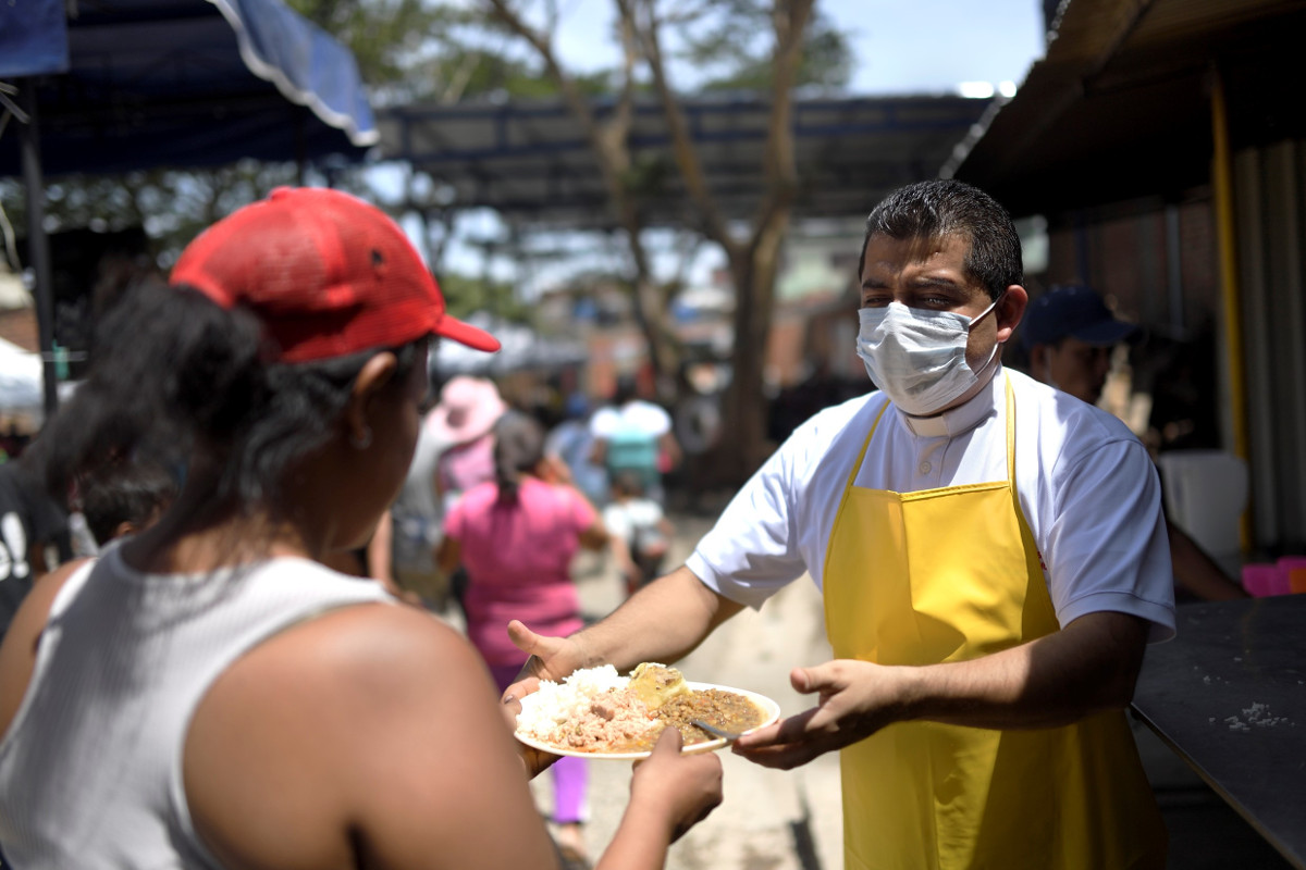 Versorgung von venezolanischen Flüchtlingen in der kolumbianischen Grenzstadt Cúcuta. Foto (Symbolbild): Adveniat/Florian Kopp