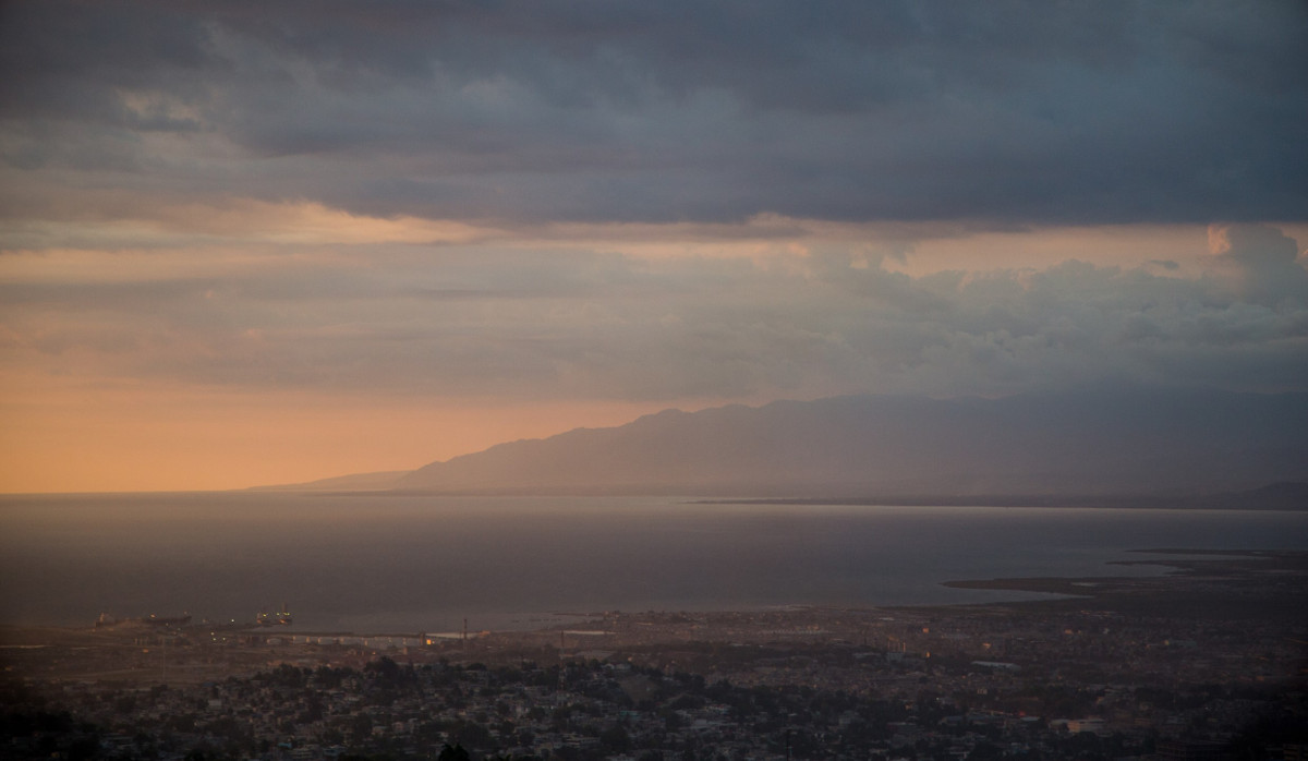Blick über Haitis Hauptstadt Port-au-Prince. Foto (Symbolbild): Adveniat/Martin Steffen