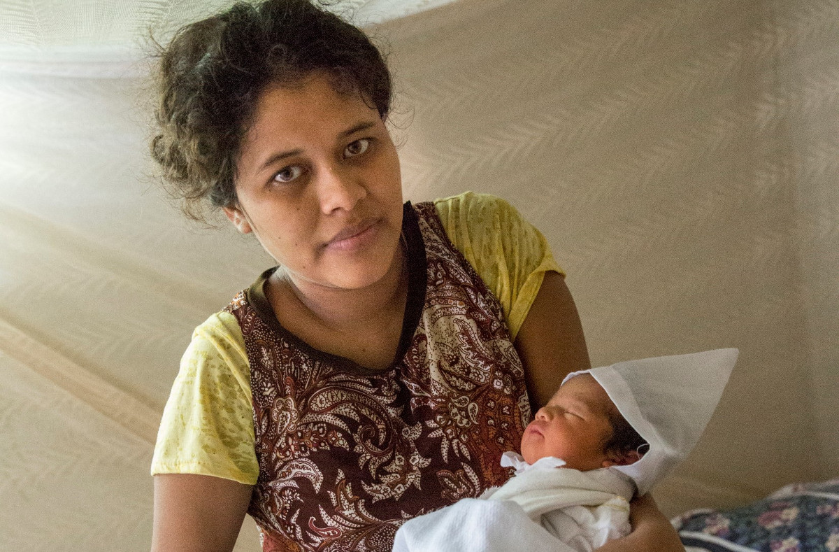 Frau mit Neugeborenem in Relalhuleu, Guatemala. Foto (Symbolfoto): Adveniat/Achim Pohl