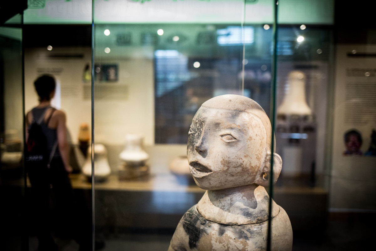 Präkolumbianische Figur im Ärchaologischen Museum in Coca, Ecuador. Foto (Symbolbild): Adveniat/Martin Steffen