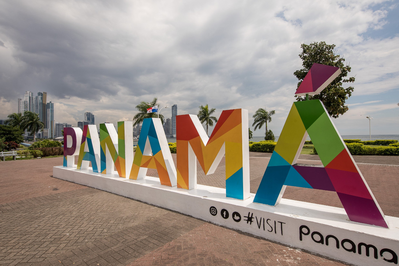 Panama-Schild an der Cinta Costera in Panama-Stadt. Foto (Symbolbild): Adveniat/Achim Pohl