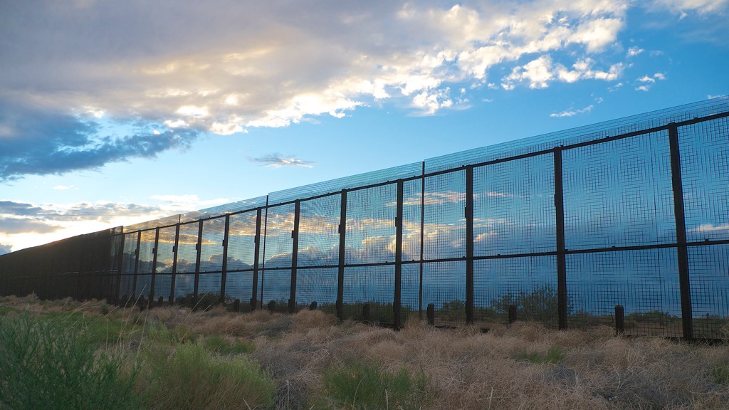Grenzzaun zwischen Mexiko und den USA. Foto (Symbolbild): Adveniat/Ole Schmidt