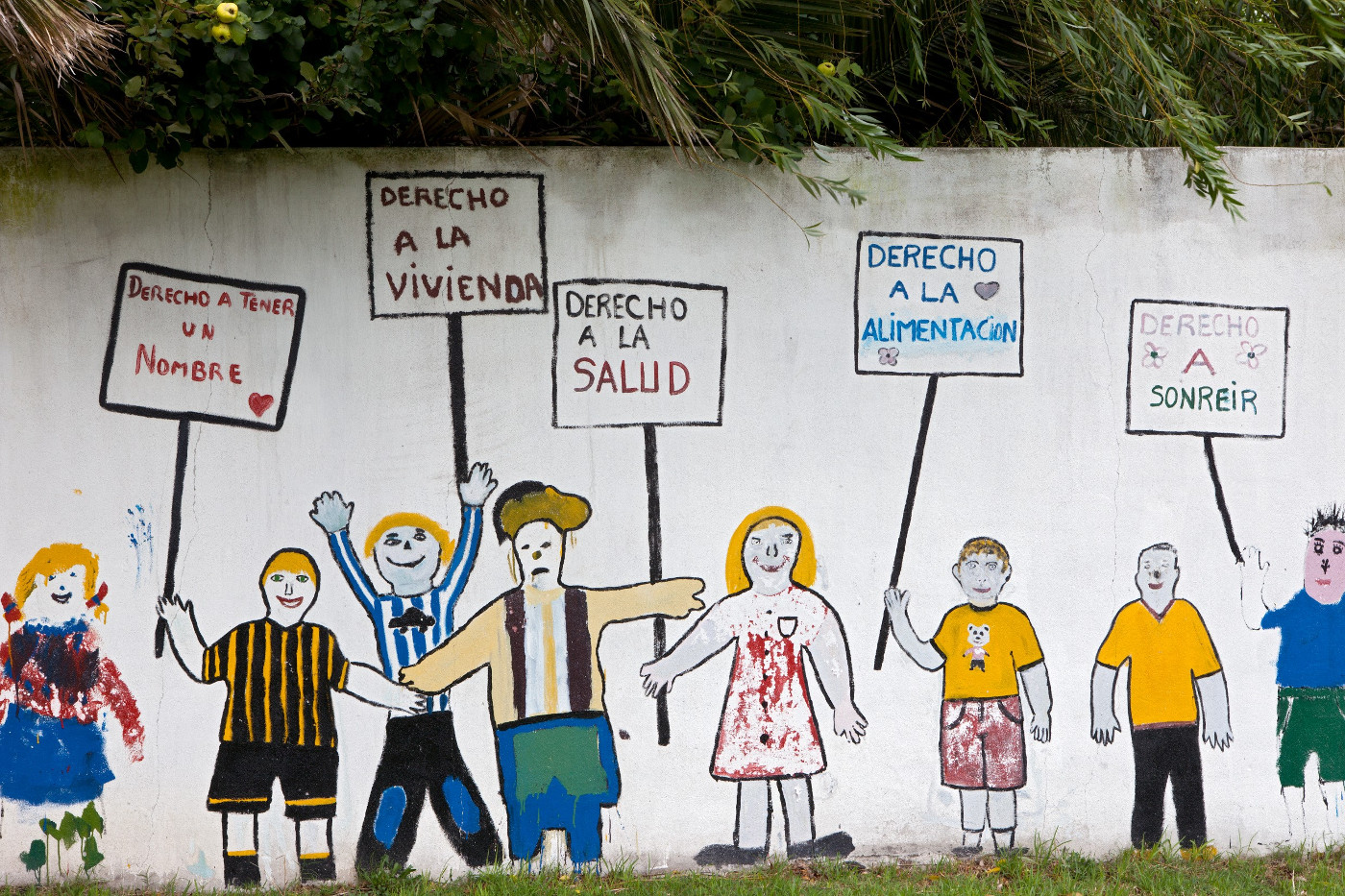 Das Bild an der Kindergartenmauer in Uruguay thematisiert Kinderrechte. Foto (Symbolbild): Adveniat/Achim Pohl