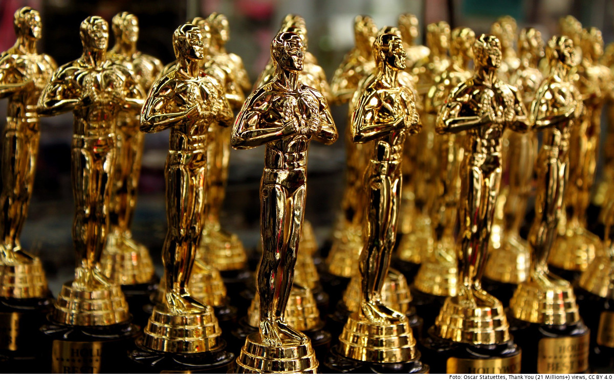 Oscar-Statuen in einem Touristenshop in Hollywood, USA. Foto: Oscar Statuettes, Thank You (21 Millions+) views, CC BY 4.0