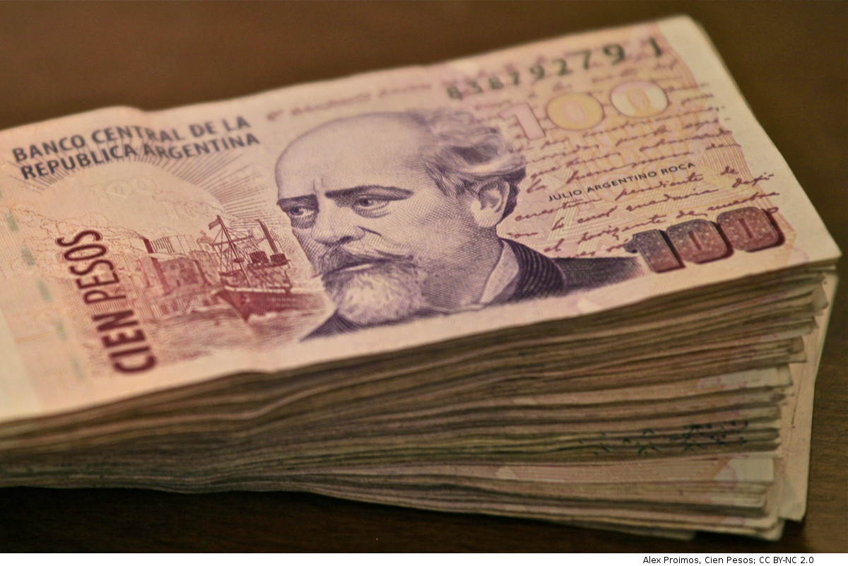 Argentinische Pesos. Foto (Symbolbild): Cien Pesos​​​​​​​, Alex Proimos, CC BY-NC 4.0